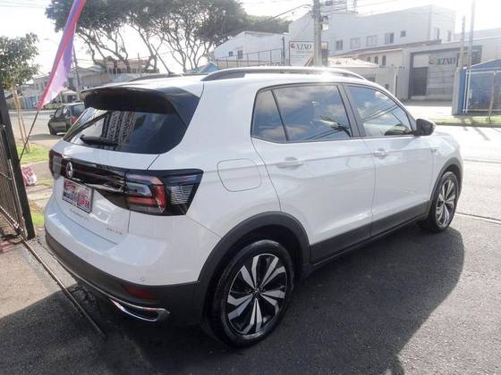 VOLKSWAGEN T-CROSS 1.0 200 TSI TOTAL FLEX AUTOMÁTICO